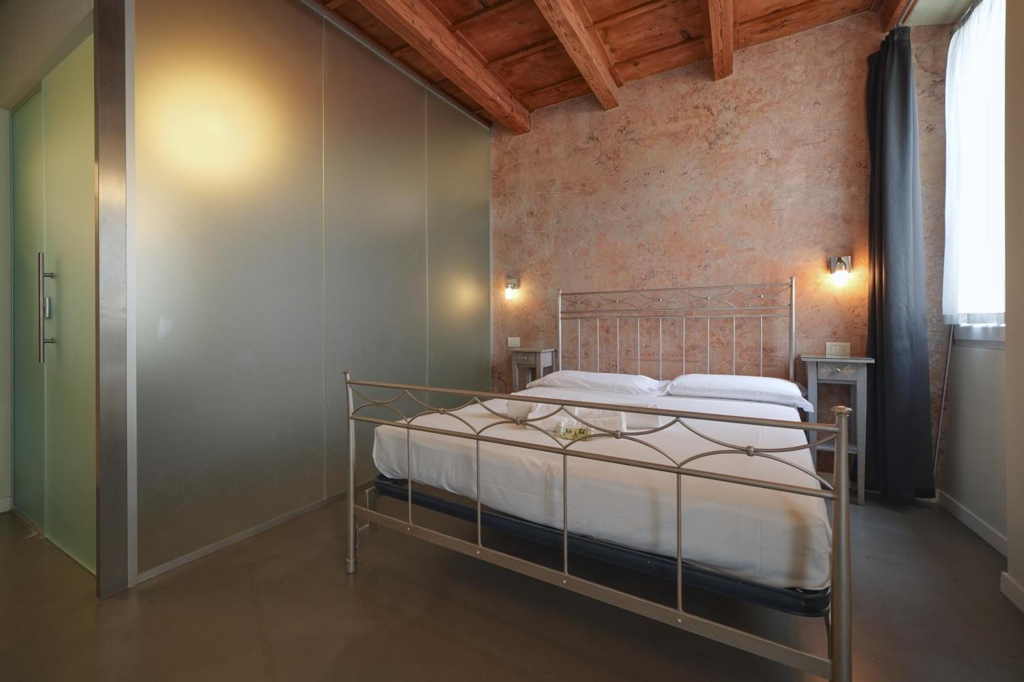 Palazzo Di Giulietta - Juliet'S Palace Verona — Photos 1